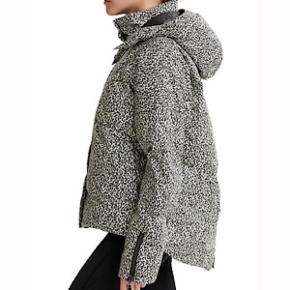 “NEW” Varley Carmeline Jacket in Micro Abstract Leopard - Picture 4 of 12